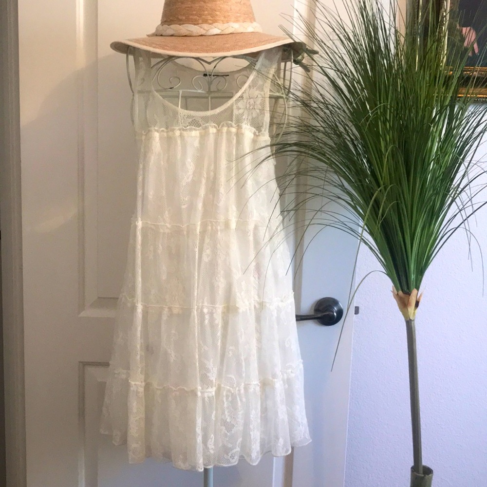 Lined lace dress size XS